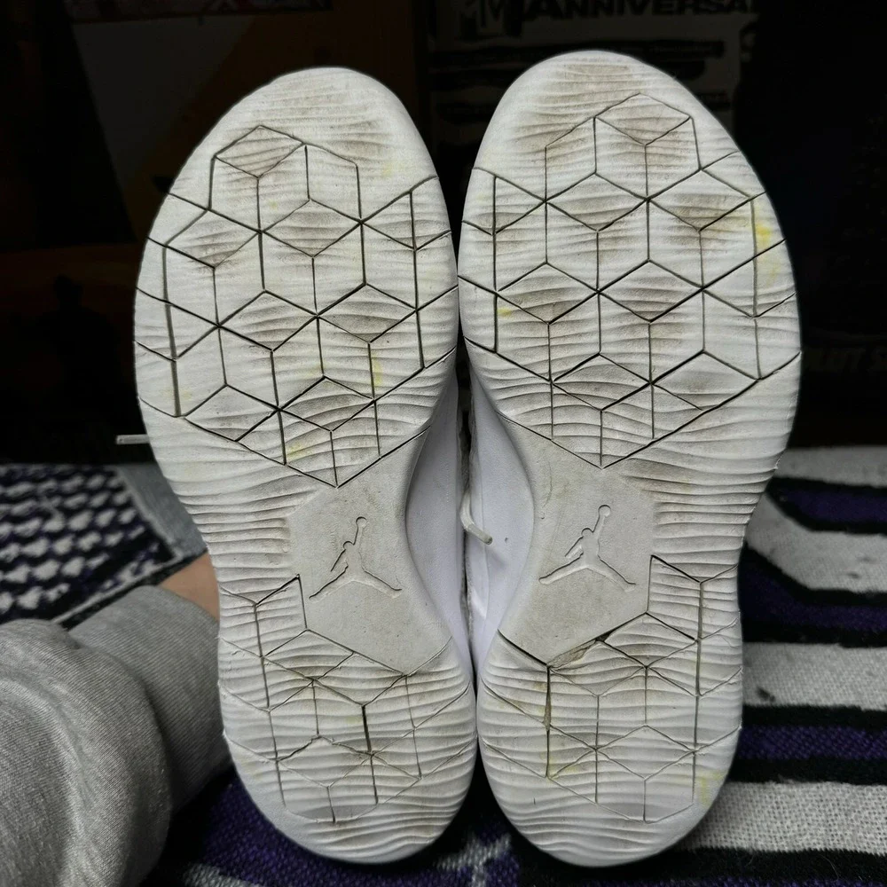 Size 6y - Jordan Deca Fly‎ GG Boys White Shoes
